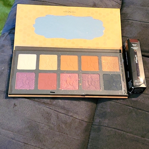 treStiQue Other - Colorful shimmery eye shadow & eye pencil